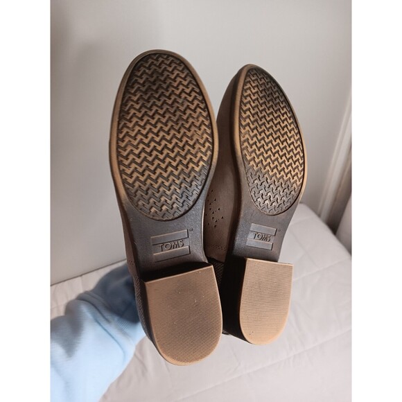 Toms Suede Leather Perforated Leather Ankle Boots Bootie Sz 9.5 Tan Color - Picture 4 of 8